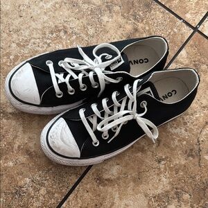 Used Size 7 WIDE Chuck Taylor All Star Lift Platform Canvas in black & white